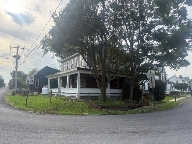 Building Photo - 2020 PA-235