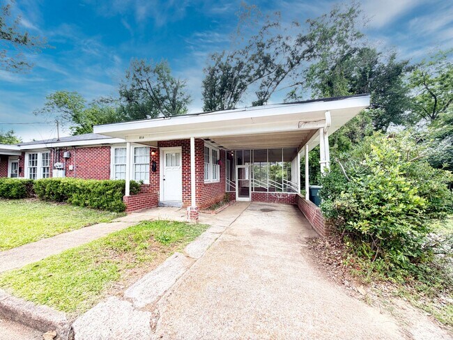 Foto del edificio - 515 Everett St