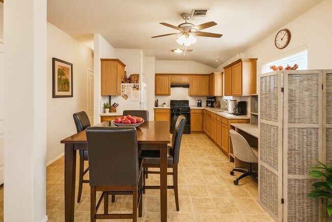 Foto del edificio - 1911 Plum Creek Ln