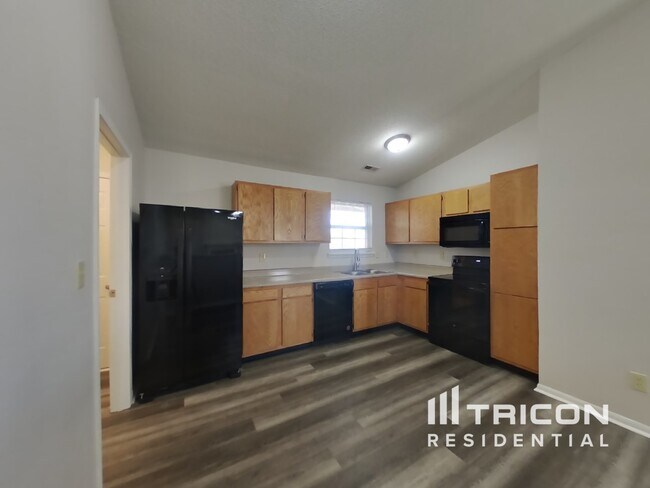 Building Photo - 495 Brookstone Drive Greenfield IN