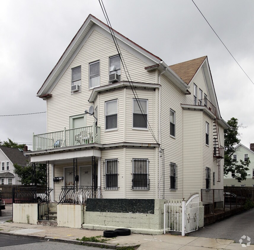 Building Photo - 145-147 Bellevue Ave