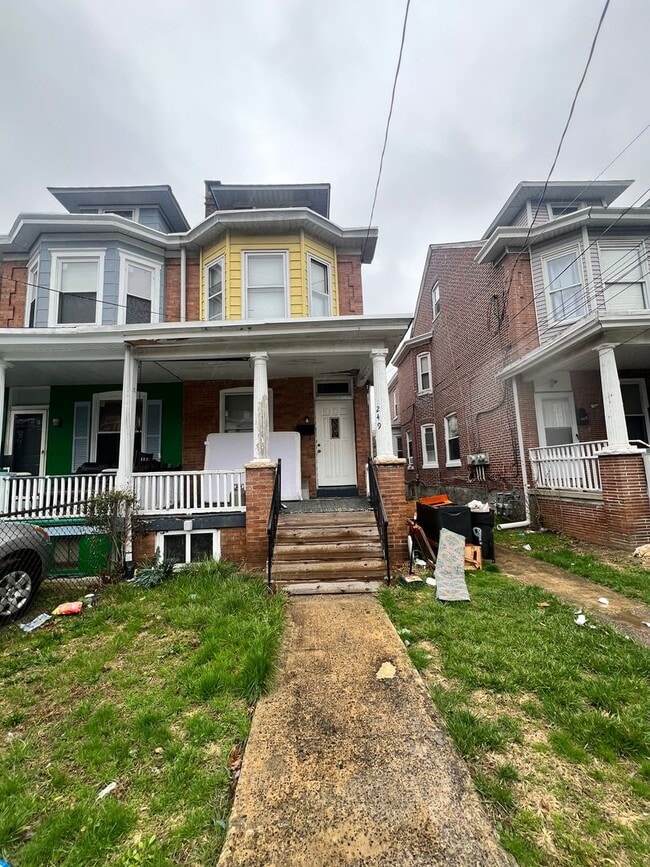 Foto del edificio - 249 Highland Ave