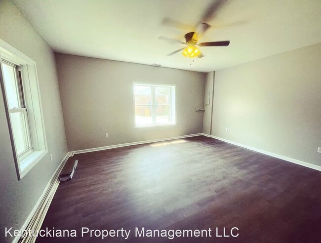 Building Photo - 1 br, 1 bath House - 620 East 5th Street