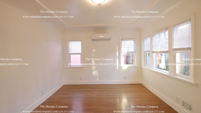 Building Photo - 4731 1/2 Oregon St.-