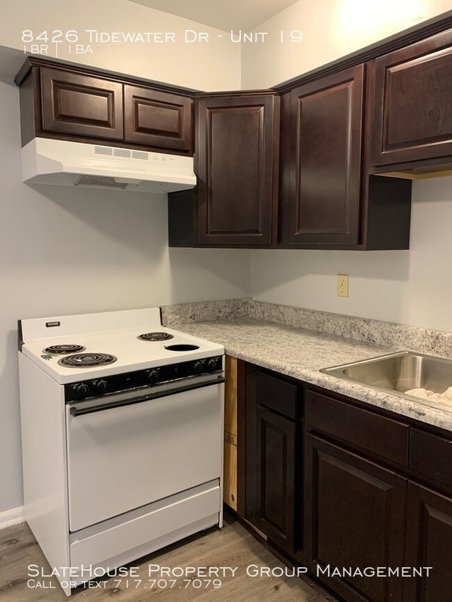 Foto del edificio - 8426 Tidewater Dr