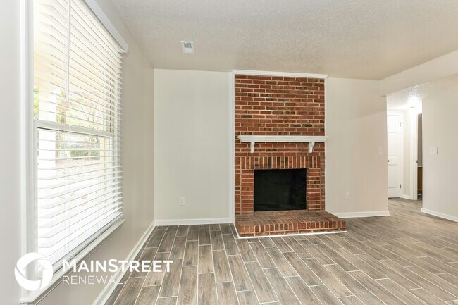 Foto del edificio - 5314 Summerwood Dr