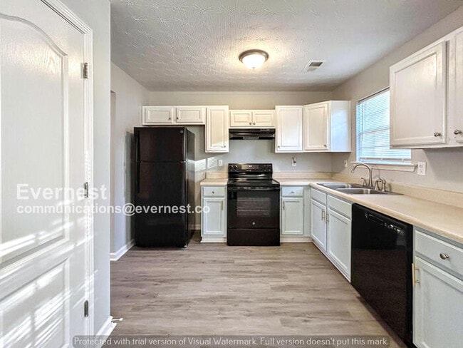 Building Photo - 6888 Smoke Ridge Dr