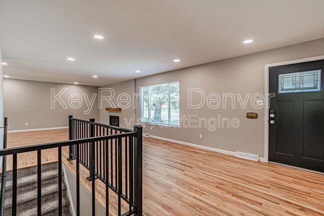 Foto del edificio - 3730 W Saratoga Ave