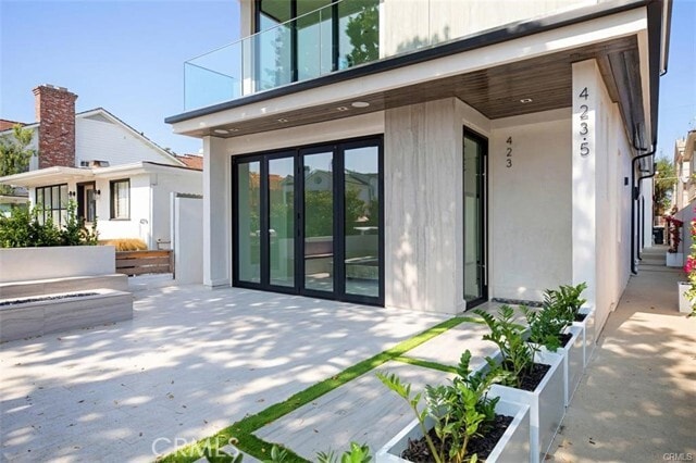 Building Photo - 423 Orchid Ave