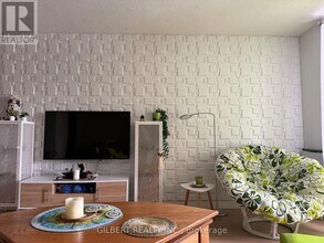 Building Photo - 362 The East Mall