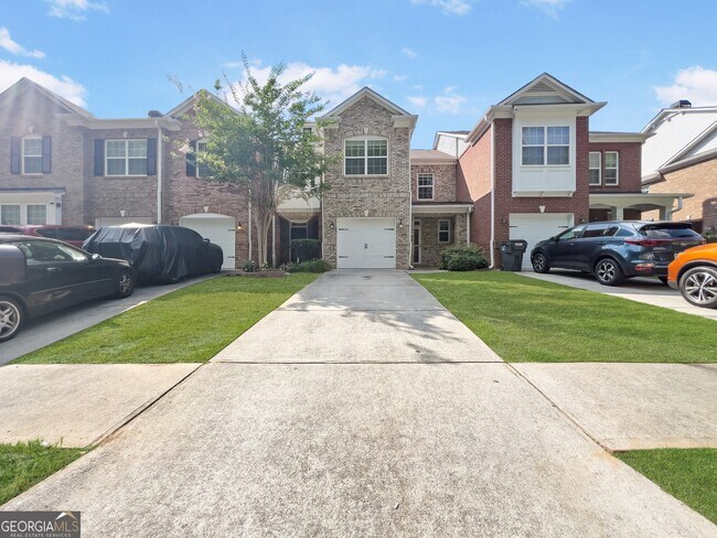 Building Photo - 3479 Fernview Dr