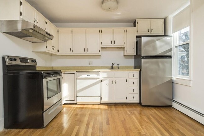 Building Photo - 7-9 Thomas Park