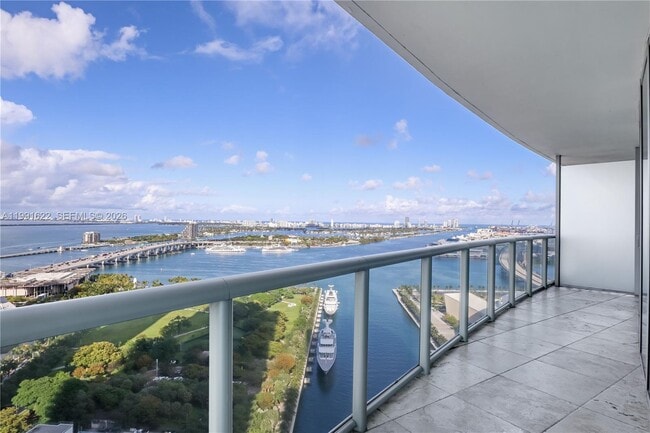 Photo - 888 Biscayne Boulevard Apt #3112, Miami, FL 33132 - 2 BR 2 BA condo