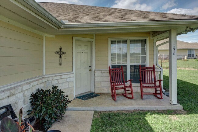 Foto del edificio - 3/2 beautiful duplex with turnout