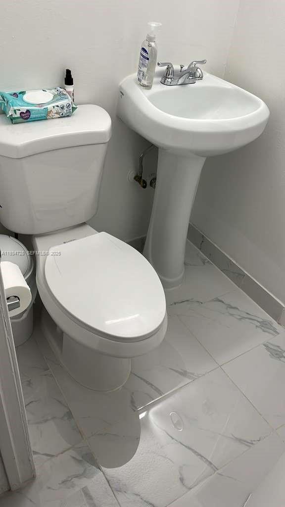 Foto del edificio - 670 NW 114th Ave