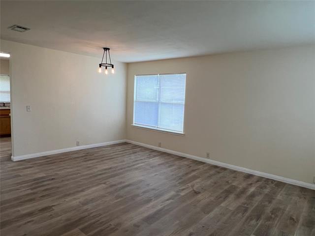 Foto del edificio - 1604 Langley Dr