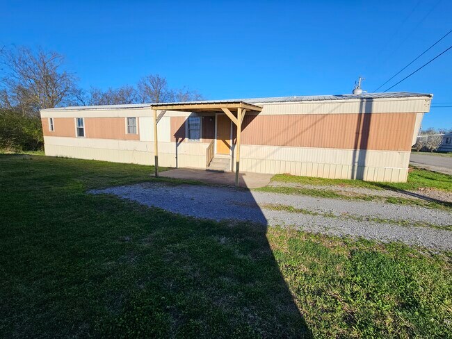 Foto del edificio - 607 Tater Peeler Rd