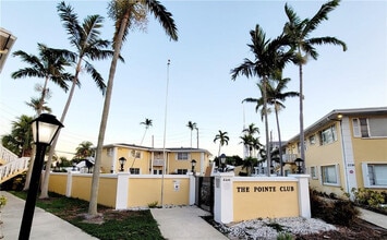 Building Photo - 2230 NE 56th Pl