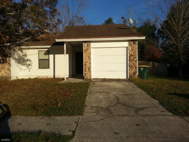 Building Photo - 2661 Hidden Village Dr