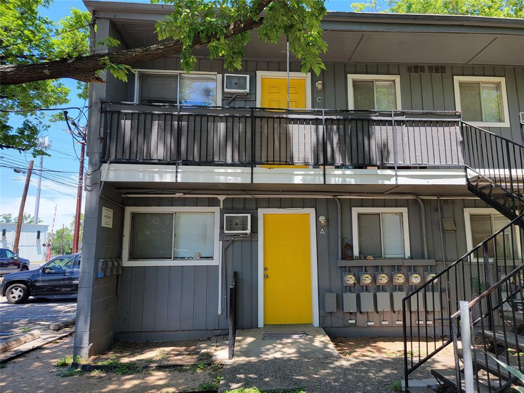Foto principal - 903 Springdale Rd