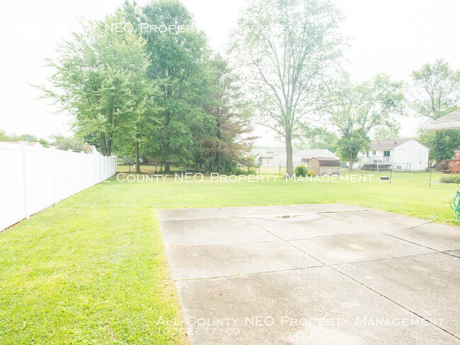 Foto del edificio - Newly Updated Home in Stow!