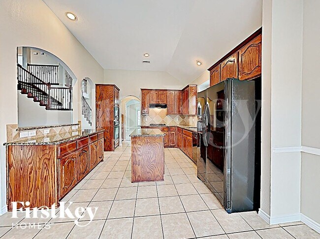 Building Photo - 304 Wisteria Way