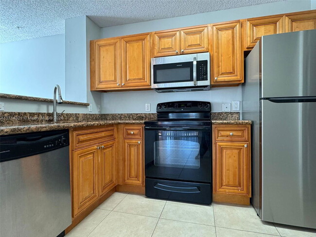 Foto del edificio - 12136 St.Andrews Place, Miramar, FL 33025 ...