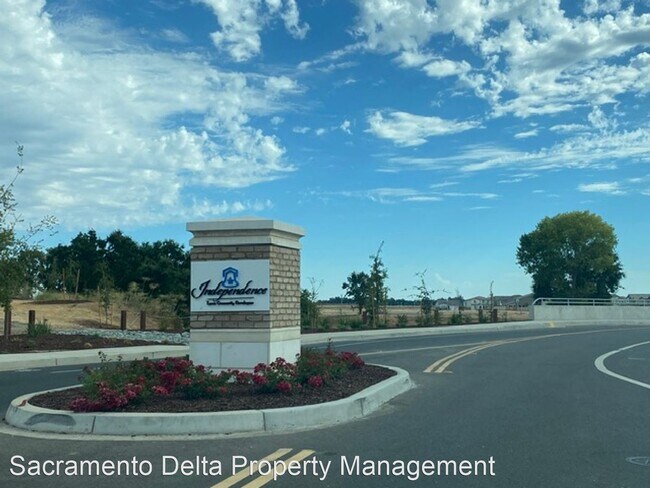 Foto del edificio - 4 br, 3 bath House - 628 Independence Ave