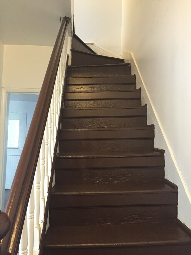 Foto del edificio - 3 Bedroom 2 Bath with Yard - Coming soon Y...