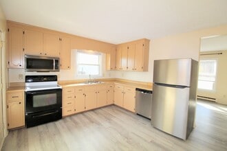 Building Photo - 405 Sherando Ct