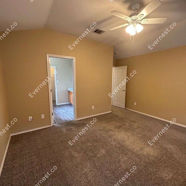 Building Photo - 17516 Dell City Dr