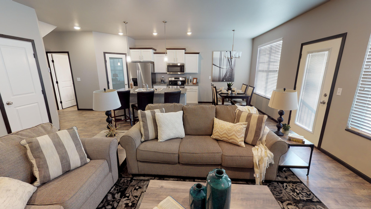 Living Room & Kitchen - Cascades Townhomes