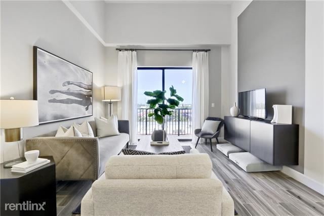 Foto del edificio - 8050 SW 72nd Ave