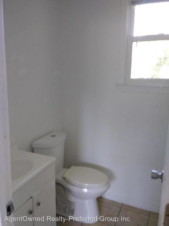 Building Photo - 3 br, 1 bath House - 733 Kent Street