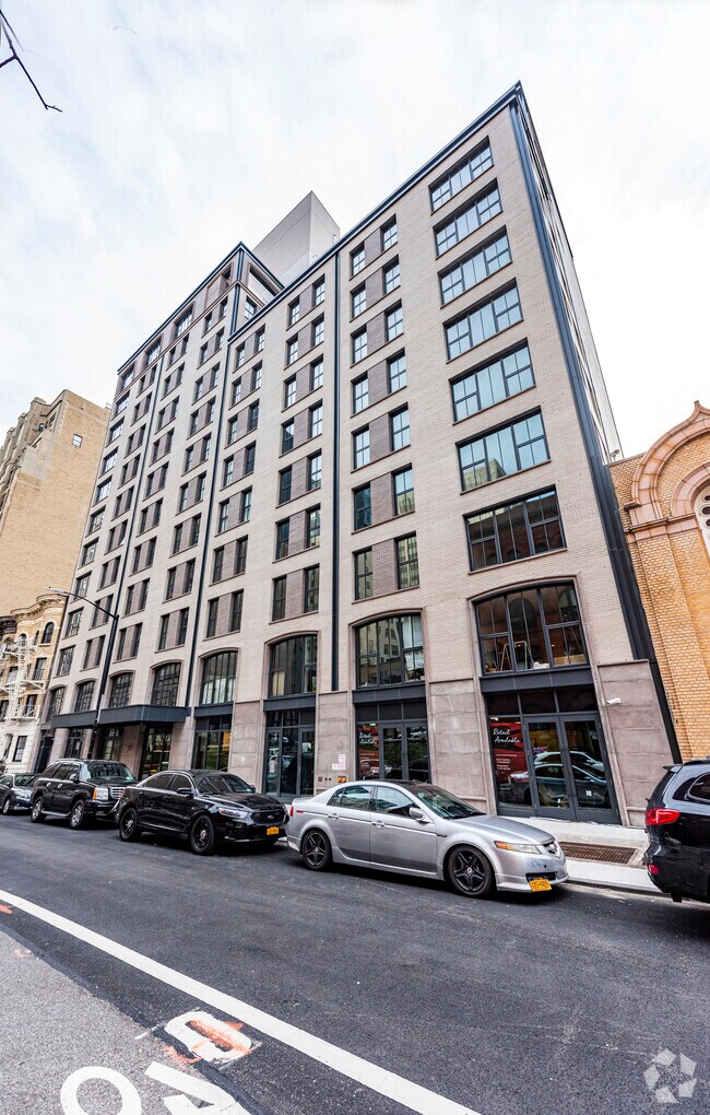 Building Photo - The Symon
