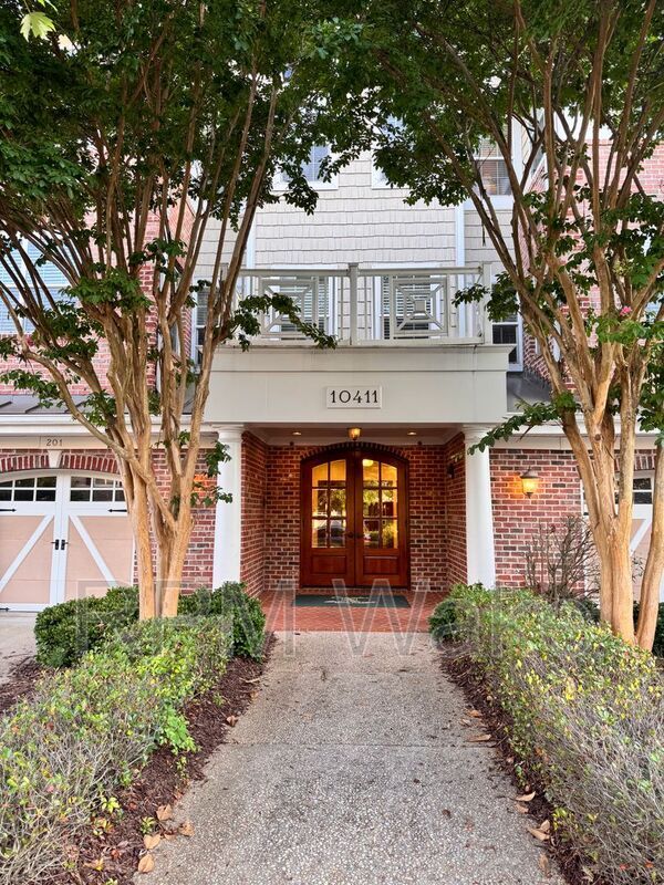Building Photo - 10411 Rosegate Ct