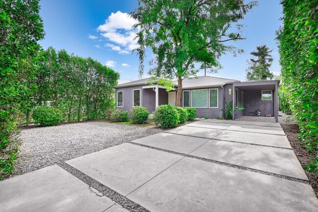 Front - 23018 Leonora Dr
