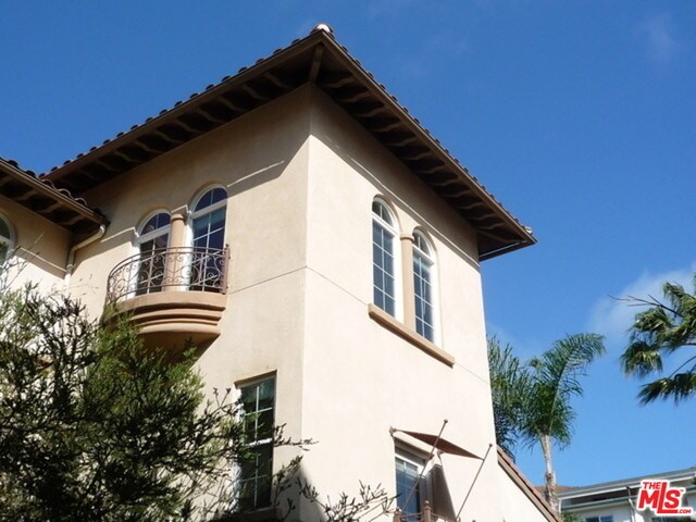 Primary Photo - 5935 Playa Vista Dr