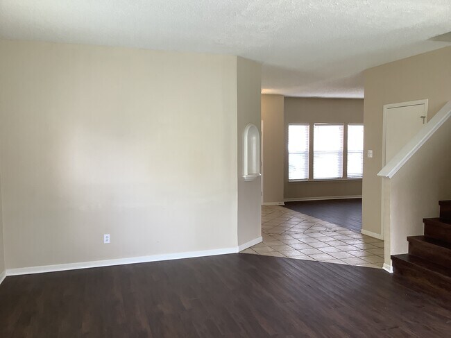 Building Photo - 5734 N Attleburg Dr