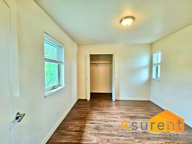 Foto del edificio - New Townhome close to downtown!