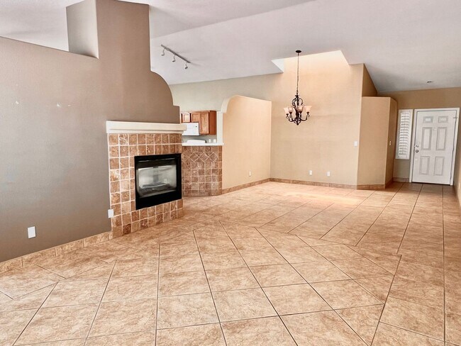 Foto del edificio - 3 Bedroom Single Story Home