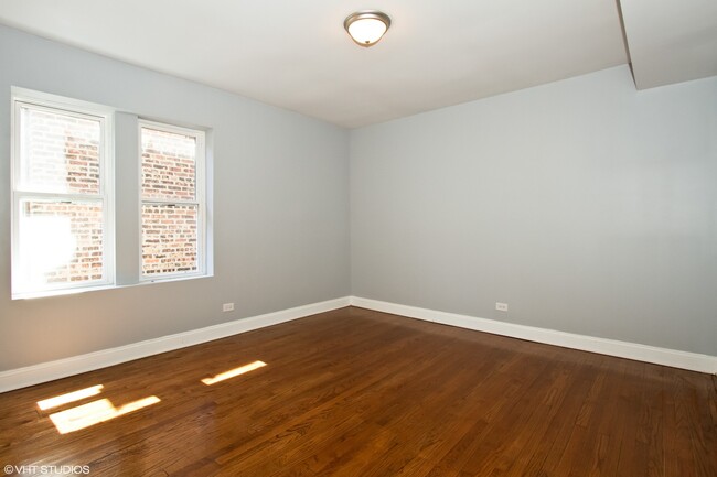 Foto del edificio - 7943 S Drexel Ave