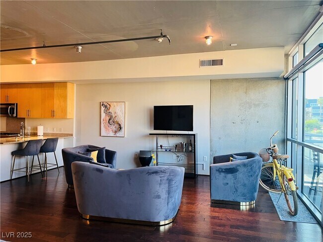 Foto del edificio - 353 E Bonneville Ave