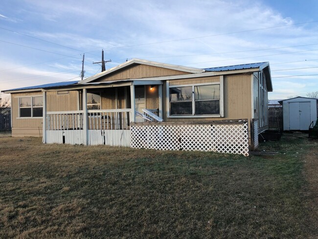 Foto del edificio - Tye, TX  Trailer house; 3/2