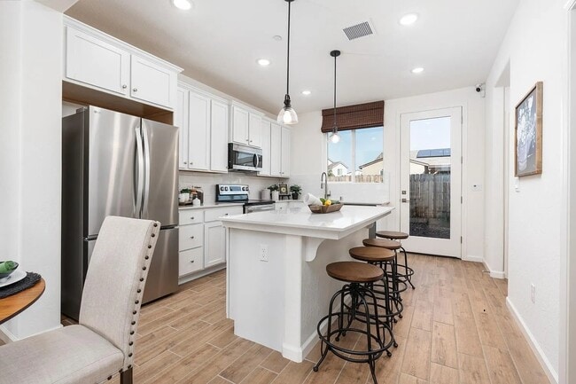 Foto del edificio - 6623 E Crimson Dr