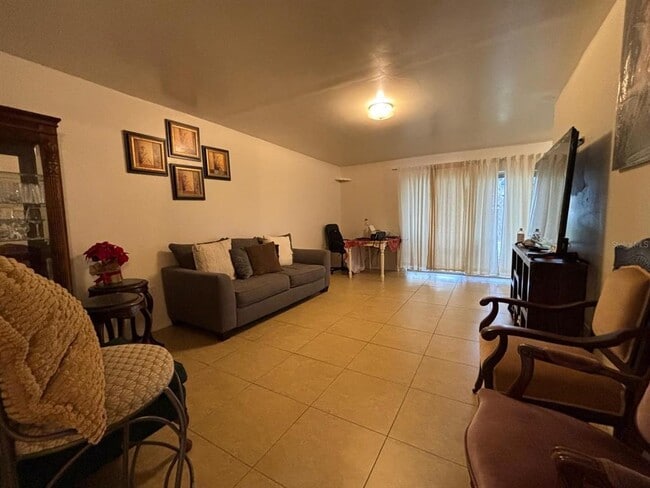 Foto del edificio - 4349 S Semoran Blvd