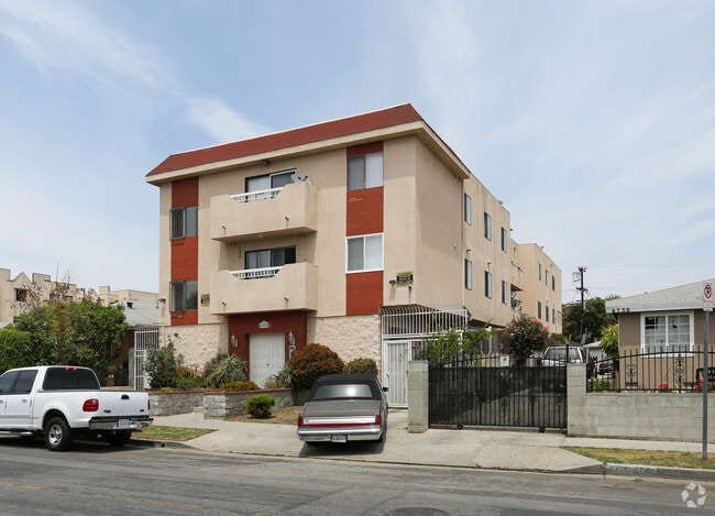 Building Photo - 4734 S Slauson Ave