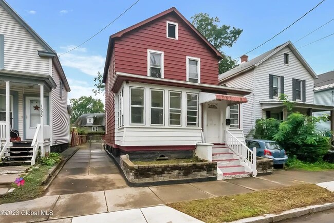 Central State Apartments for Rent with a Walk-In Closet - Schenectady ...