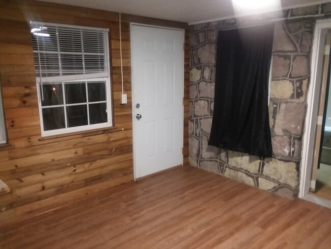 Photo - 22 Mary St House