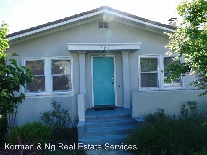 Primary Photo - 2 br, 1.5 bath House - 721 Adams St.